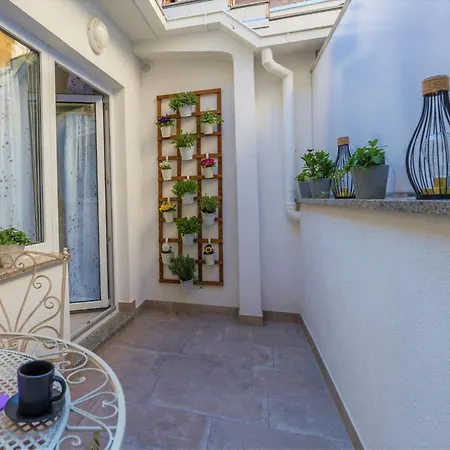 Appartement Lacea *