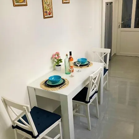 Apartment Lacea